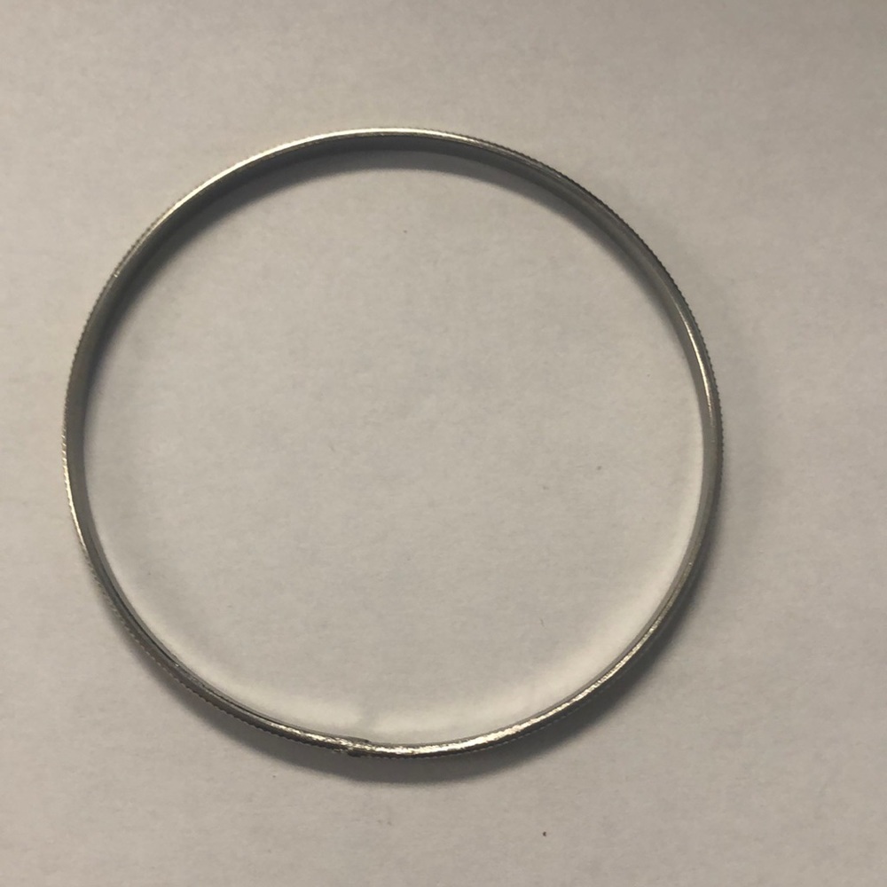 Silver bangle